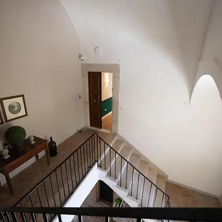 Extra Bed and Breakfast Trani